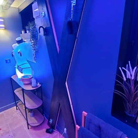 Loveroom Sauna, Balneo, Parking Prive Dans Le Centre De 翁弗勒尔 外观 照片